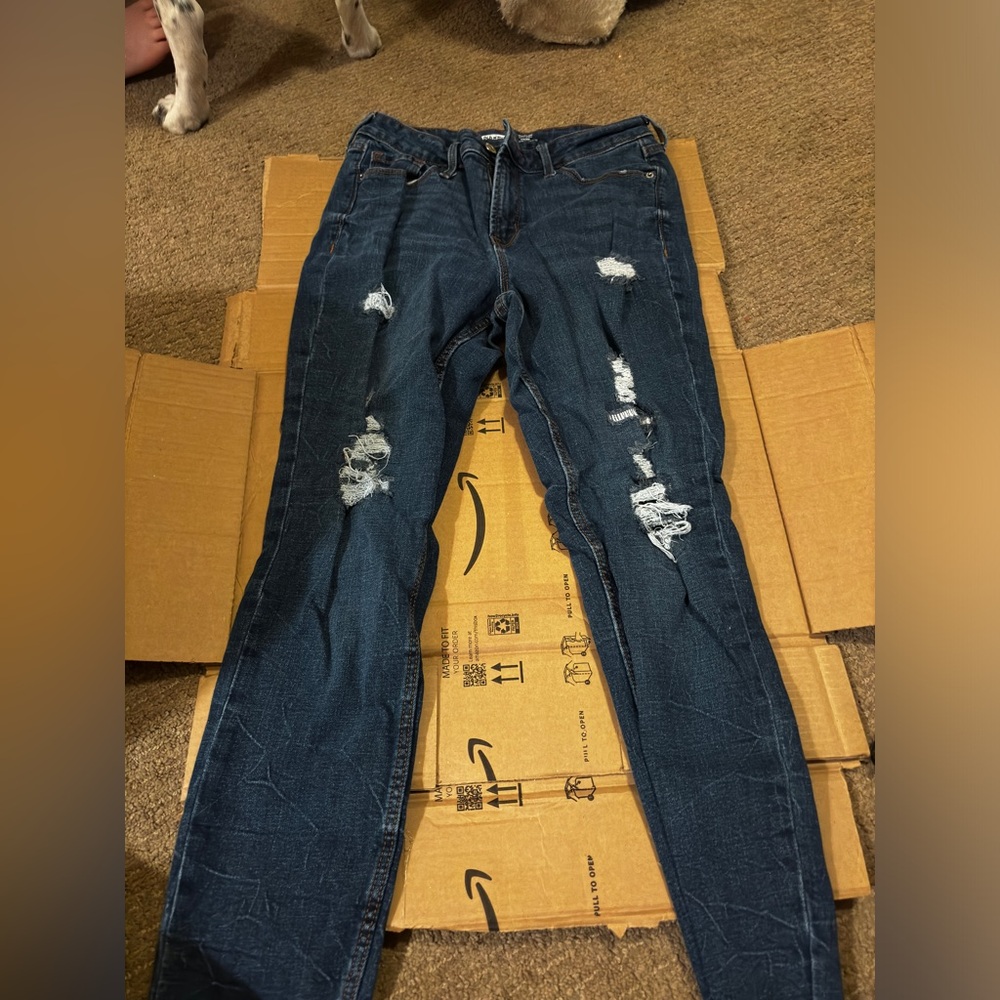 ripped skinny jeans